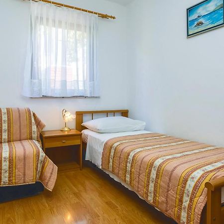 Cozy Apartment In Lokva Rogoznica With Wifi Dış mekan fotoğraf
