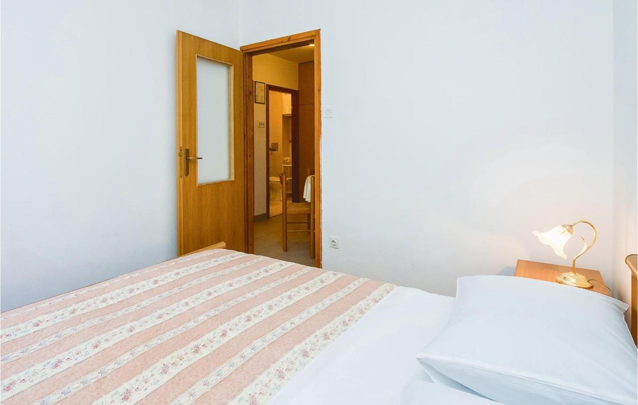 Cozy Apartment In Lokva Rogoznica With Wifi Dış mekan fotoğraf